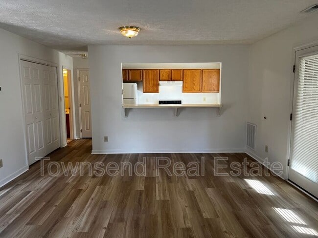 Photo - 1016 Ancestry Dr