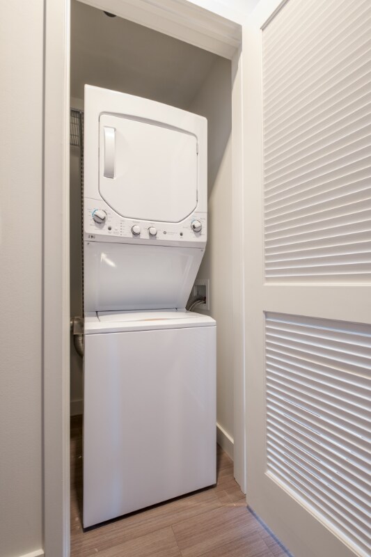 Photo - 101 E Roosevelt Rd