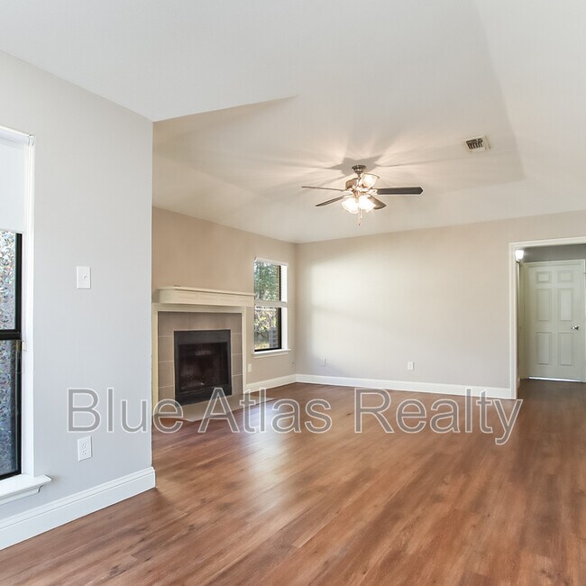 Photo - 2024 Wesley Dr Unit A