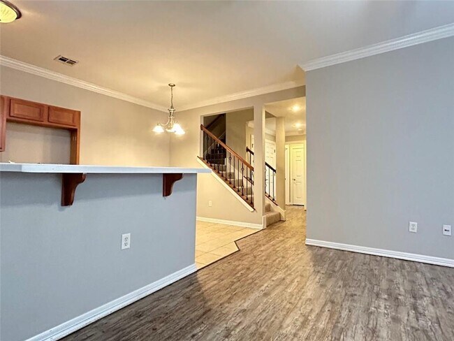 Photo - 34 S Woodsprings Dr