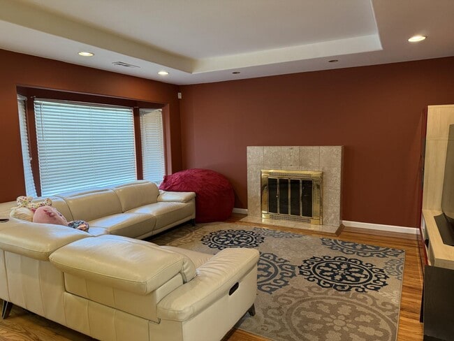 Photo - 3451 Flora Vista Ave