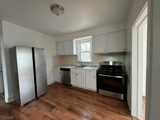 Photo - 267 Spruce Ave