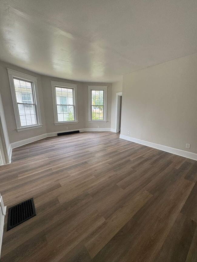 Photo - 714 Clinton Ave