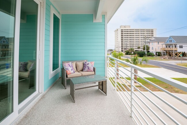 PET FRIENDLY SEASONAL RENTAL WITH OCEAN VIEW - PET FRIENDLY SEASONAL RENTAL WITH OCEAN VIEW