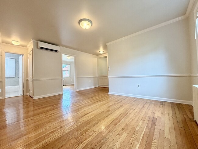 Photo - 914 Green St Unit 2