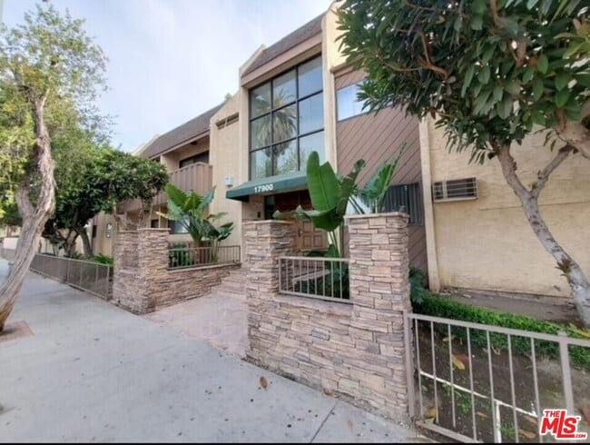 Building Photo - 17900 Sherman Way Unit 320 Rental