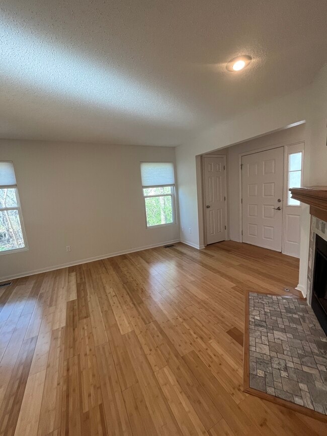 Photo - 6432 Pflumm Rd