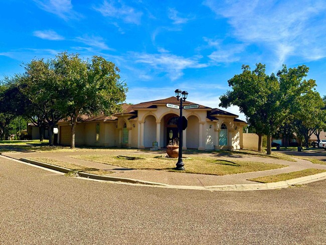 Photo - 509 Sandpiper Ln House