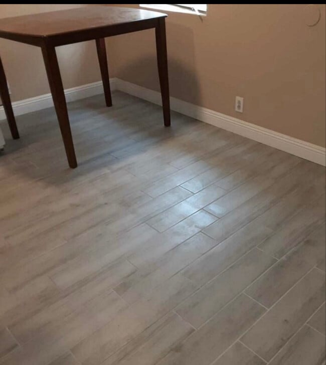 Photo - 13 Britz Cir