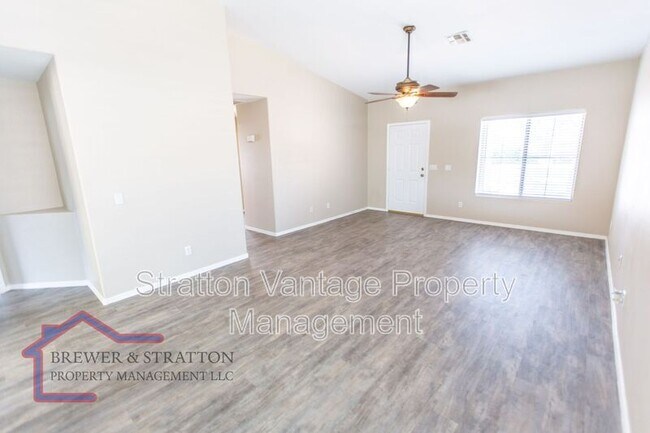 Photo - 10117 E Obispo Ave