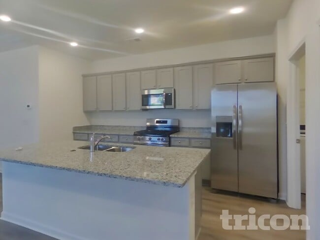 Photo - 1940 Logan Ln