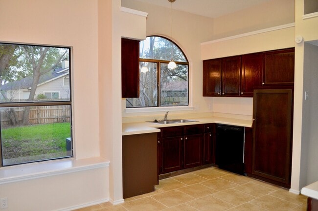 Photo - Beautifully updated move-in ready 3/2.5