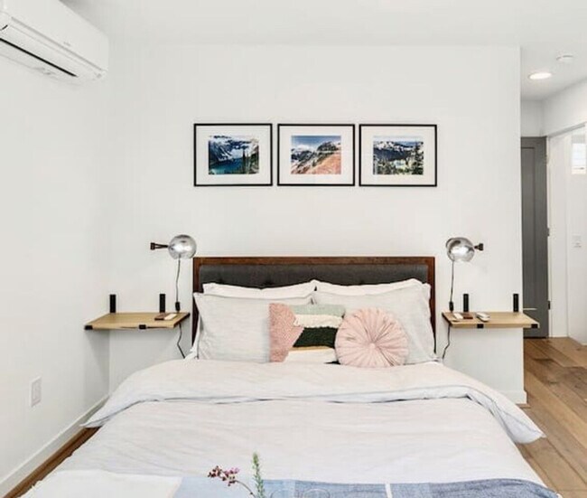 Photo - 628 10th Ave E Unit ID1035859P