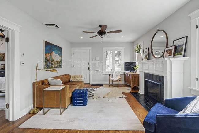 Photo - 449 Lafayette St