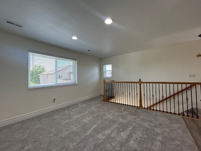 Photo - 9046 Shenandoah Ave