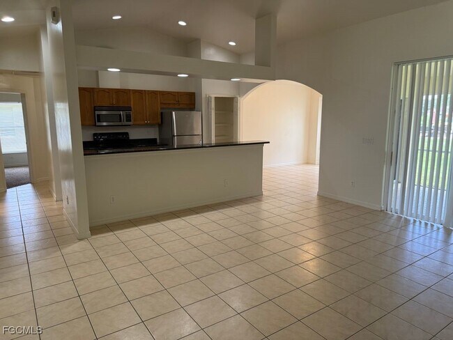 Photo - 1093 Countess Ave