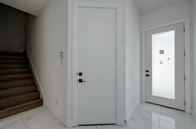 Photo - 6127 W Montgomery Rd