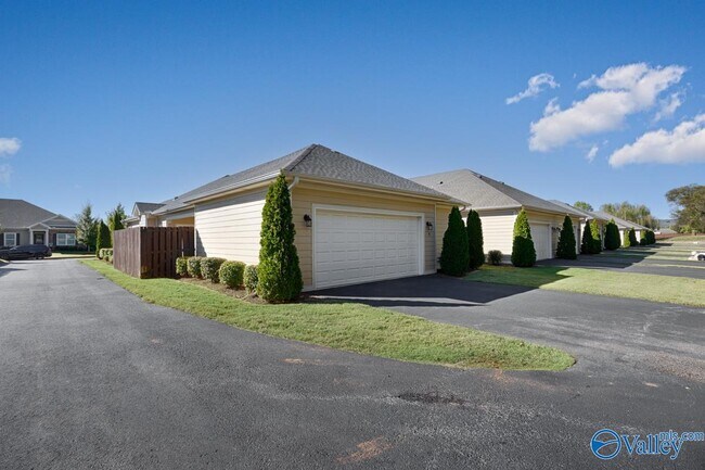 Photo - 90 NW Moore Farm Cir Unidad 90