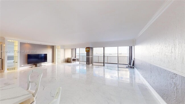 Photo - 1800 NE 114th St Unidad 1705