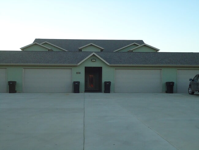 State Addition 4-Plex Apartment 3 Bedroom Double stall garage - 1868 8th Street West Unit Apt. C