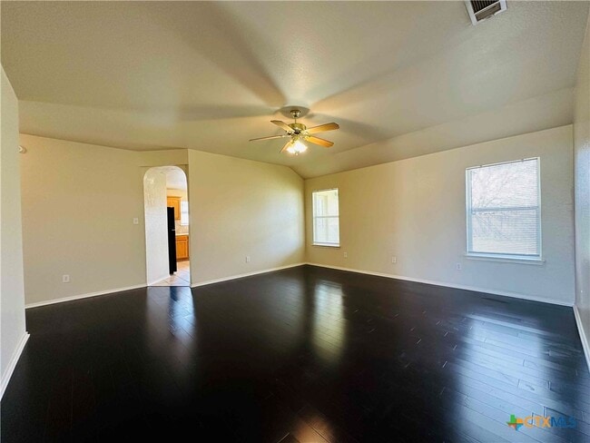 Photo - 1601 Schottische Ln