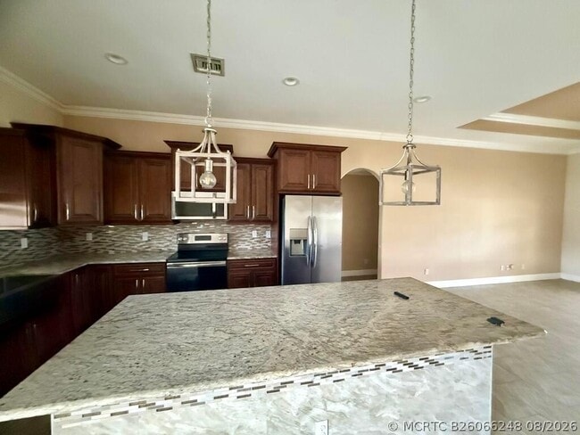 Photo - 4417 SW Baturro St