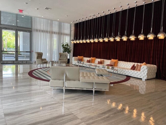 Photo - 2000 Metropica Wy Unit 605