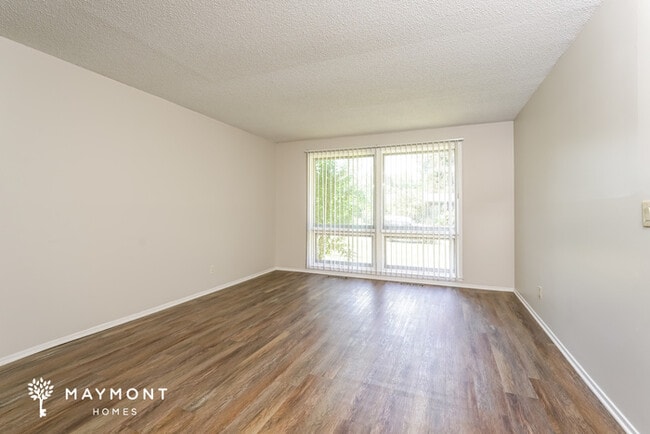 Photo - 1606 Quail Dr
