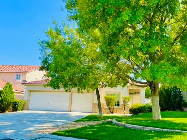 Photo - *WONDERFUL SINGLE STORY HOME IN "GREEN VAL...
