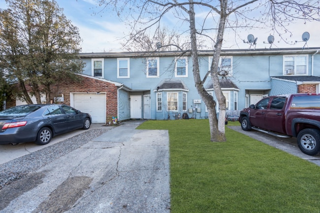 Photo - 5 Harrington Ln