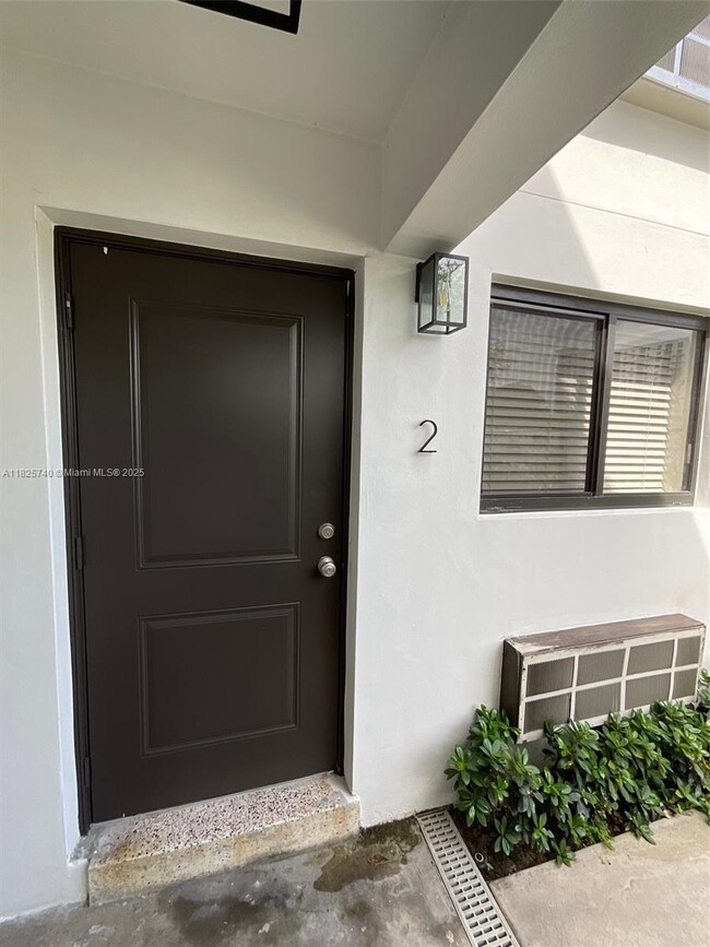 Photo - 2298 SW 1st St Apartamento Unidad 2