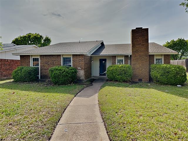 Building Photo - 7439 Oakmore Dr