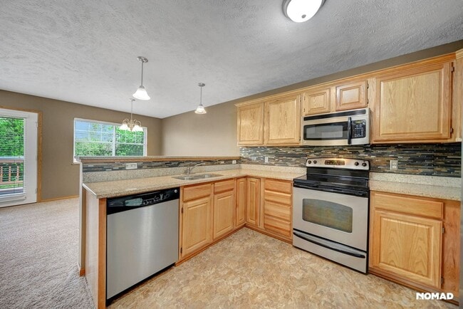 Photo - 8514 Dewitt Rd