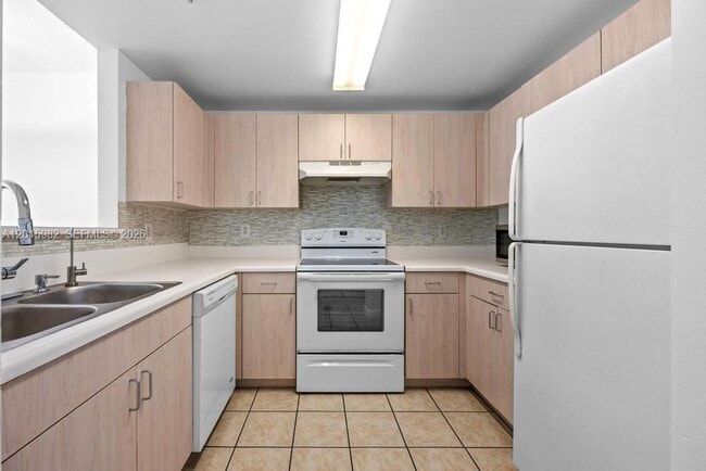 Photo - 50 Menores Ave Unit 805