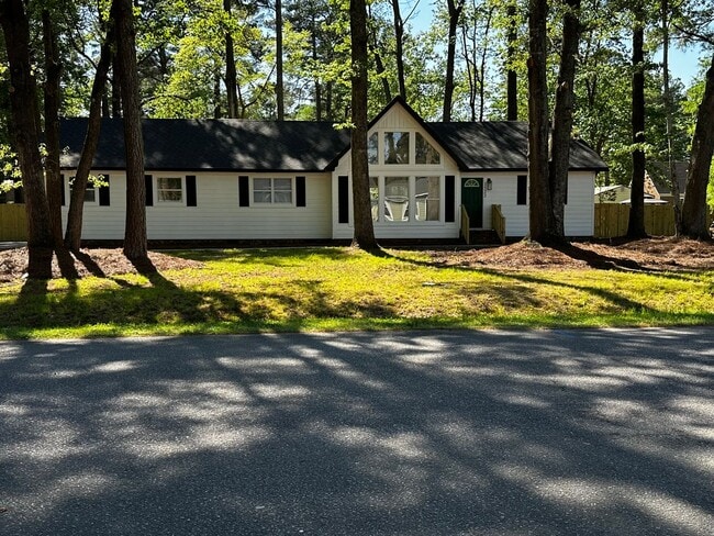 Building Photo - RENTAL HOME 4BD/3BTH