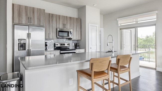 Photo - 1900 Airport Commerce Dr Unidad 3201