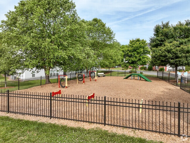 Dog Park - The Pointe at Peters Creek