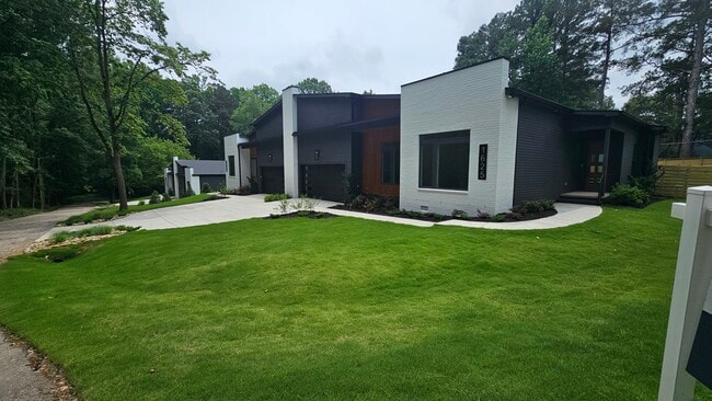 Photo - 1613 Bruce Cir Townhome