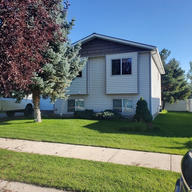 18 Ford Way