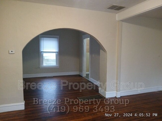 Photo - 705 Nicholas St