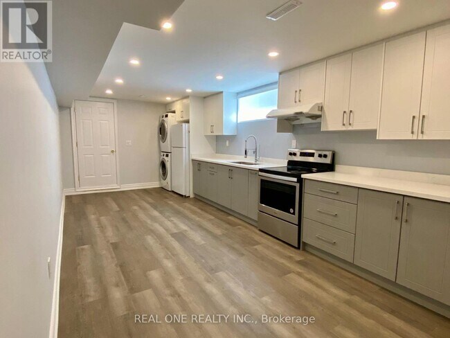 Photo - 1209 Verhoeven Ct