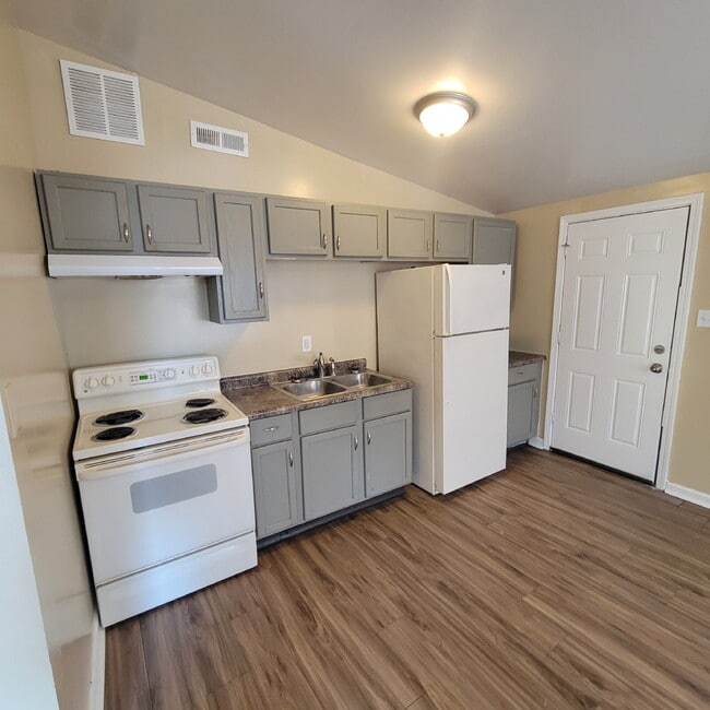 Photo - West Indy 3BR House ready to LEASE!