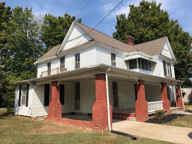 526 Monroe St
