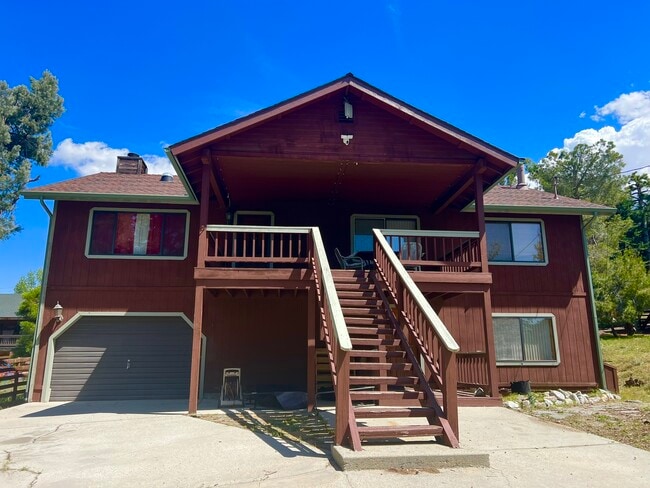Building Photo - 14700 Voltaire Dr