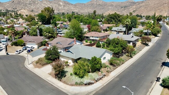 3430 Bahia Pl