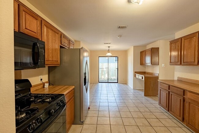 2403 Monarch Dr