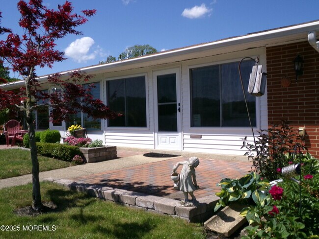 Photo - 651C Plymouth Dr House