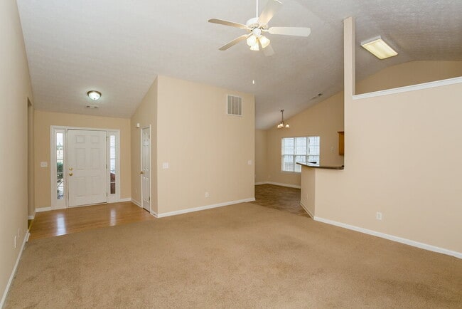 Photo - 325 Grover Turner Way