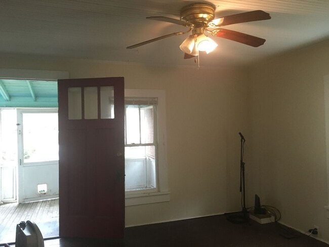 Photo - Live Easy on Easy St.!