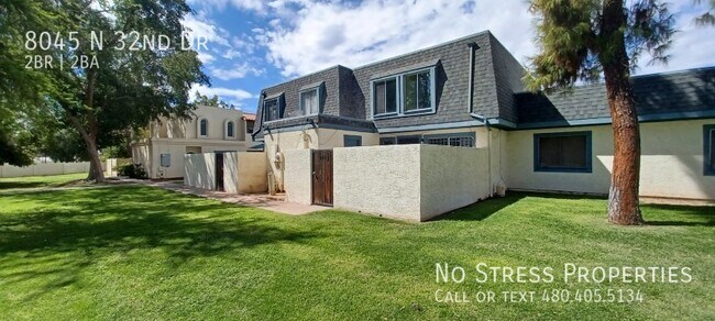 2 Bed Town Home at 35th Ave and Northern! - 2 Bed Town Home at 35th Ave and Northern!